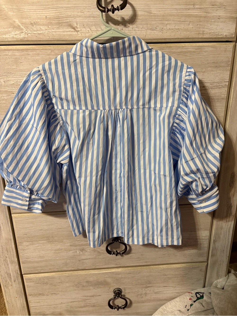 Striped top - Picture 7 of 9